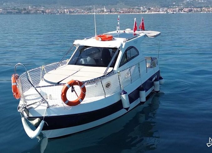 Custom Made Motoryacht