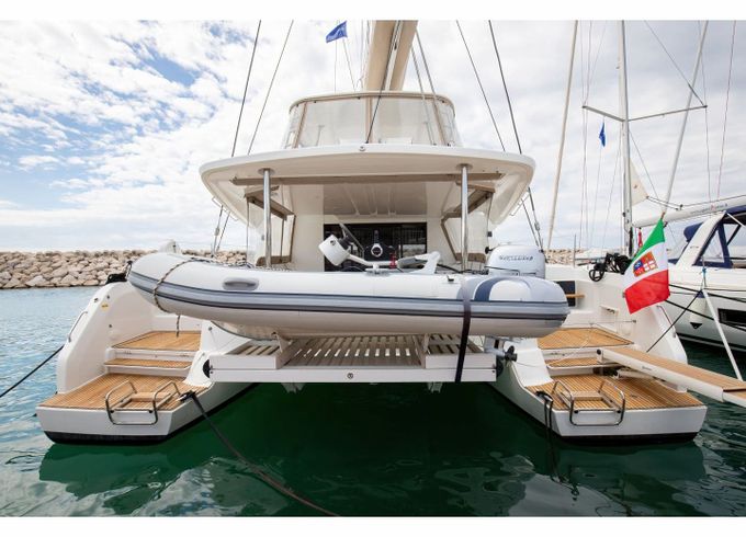 Lagoon 50