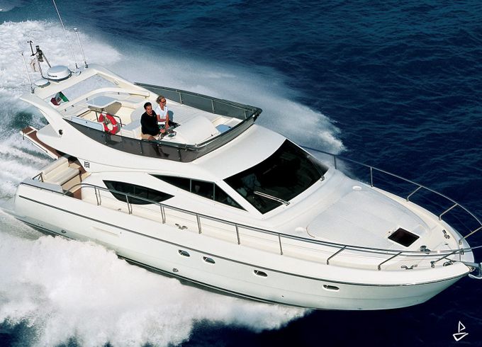 Ferretti Yachts 460
