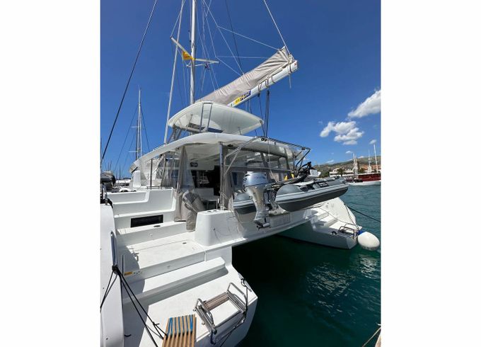 Lagoon 46 Fly