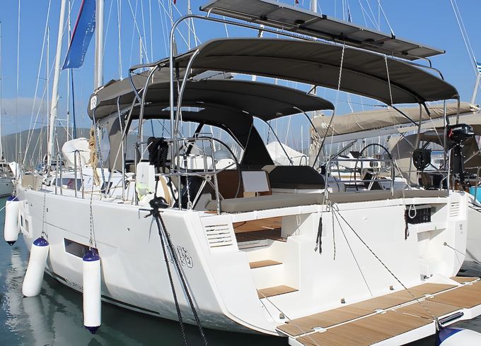 Dufour 530