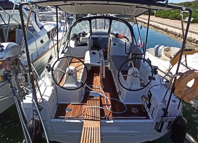 Beneteau Oceanis 30.1