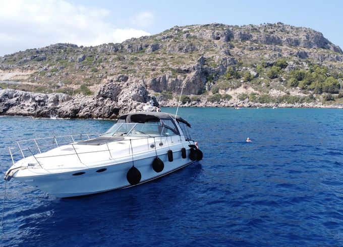 Sea Ray 400 Express Cruiser