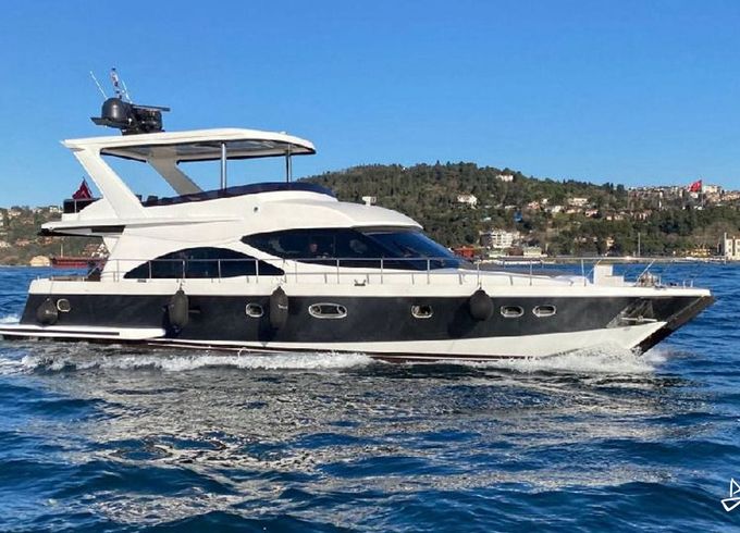 Custom Made Motoryacht