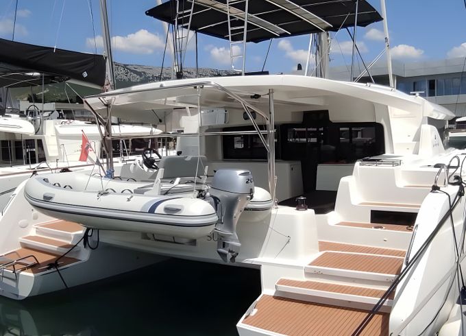 Lagoon 46