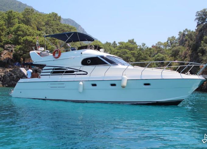 Custom Made Motoryacht