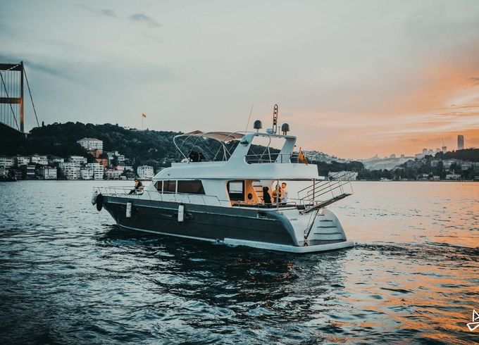 Custom Made Motoryacht
