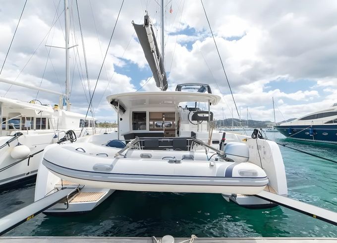 Lagoon 40