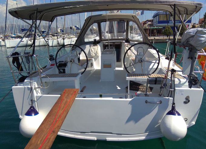 Beneteau Oceanis 38.1