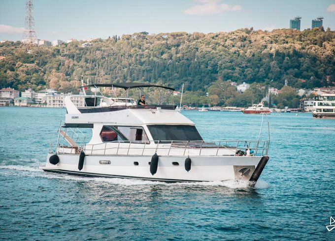 Custom Made Motoryacht