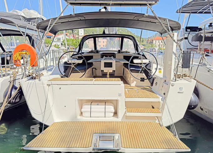 Dufour 430