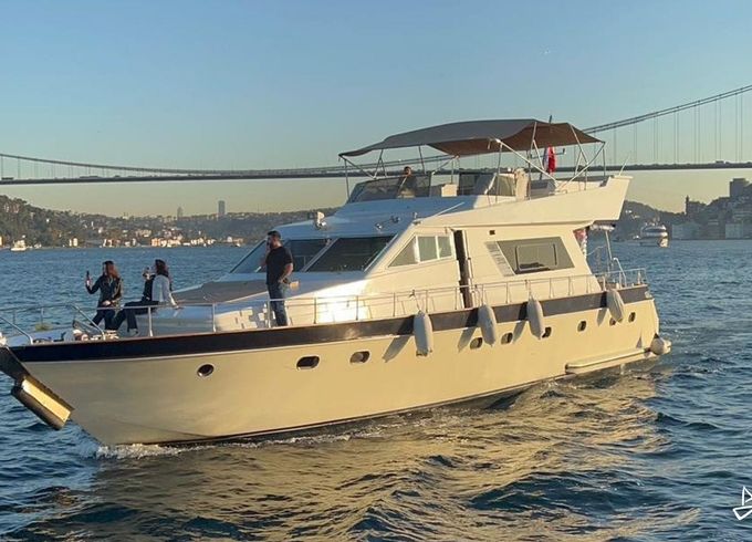 Custom Made Motoryacht