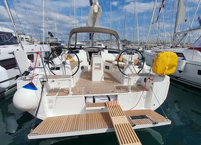 Beneteau Oceanis 37.1