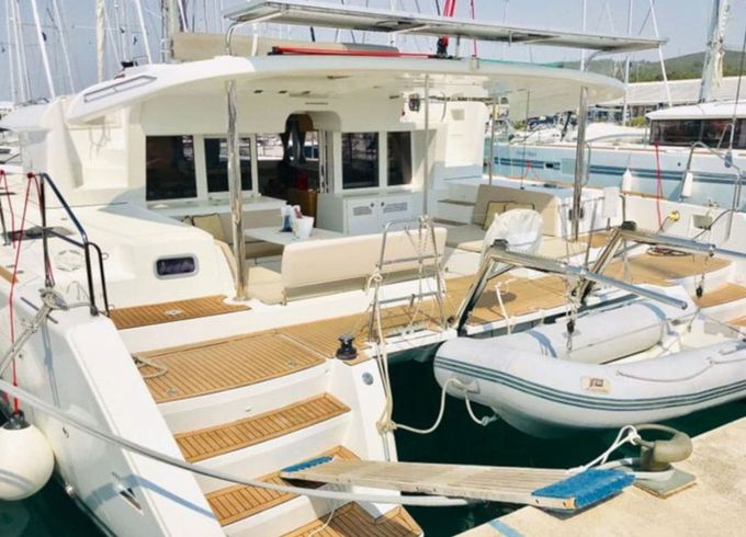 Lagoon 450F
