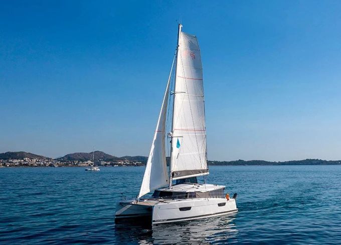 Fountaine Pajot Astrea 42