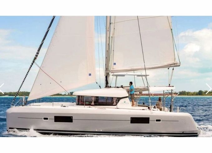 Lagoon 42