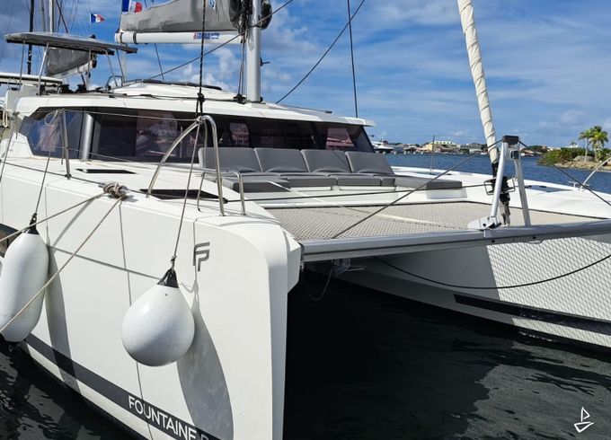 Fountaine Pajot Astrea 42
