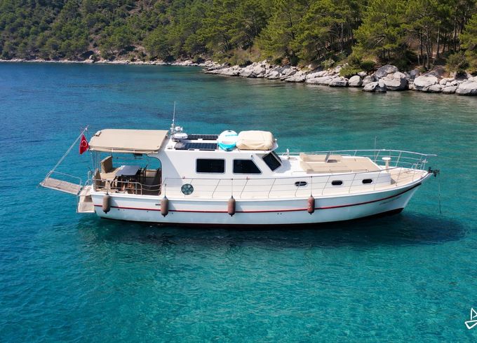 Custom Made Motoryacht