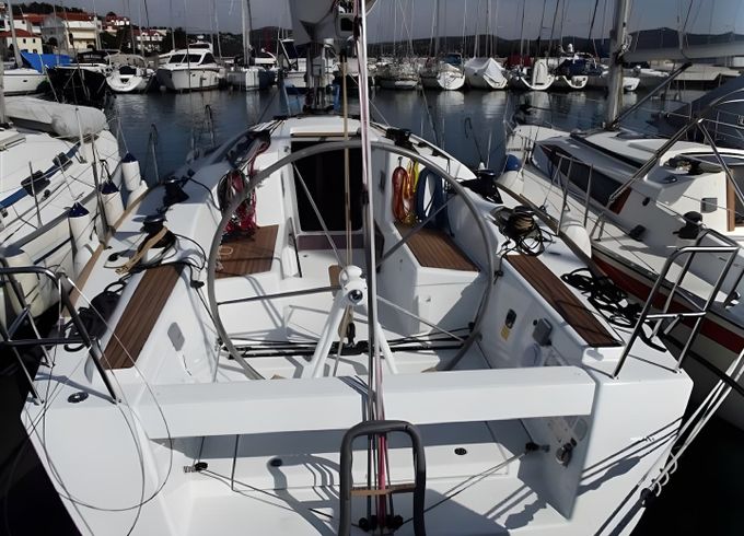 Beneteau First 35