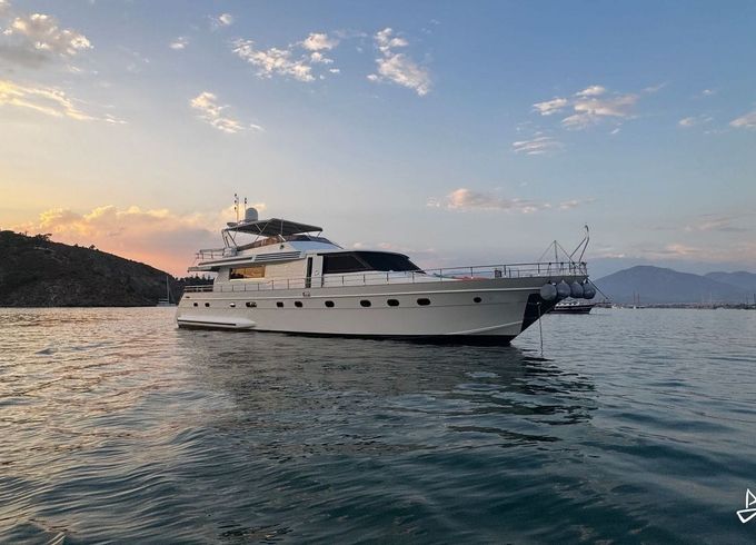 Custom Made Motoryacht
