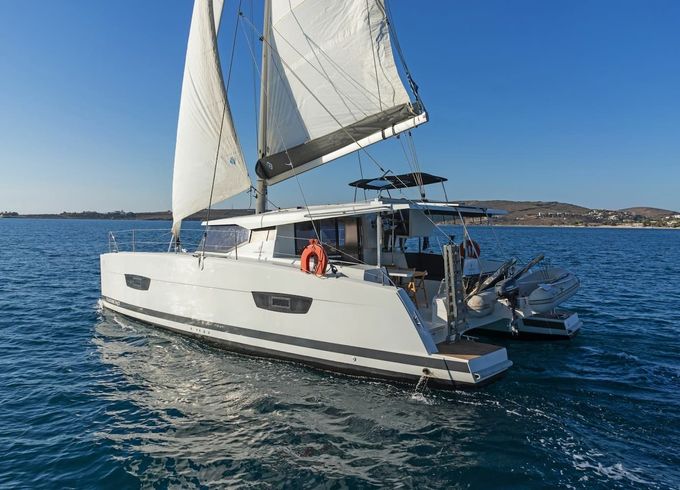 Fountaine Pajot Lucia 40