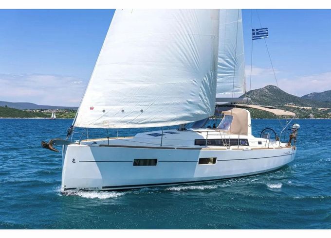 Beneteau Oceanis 38