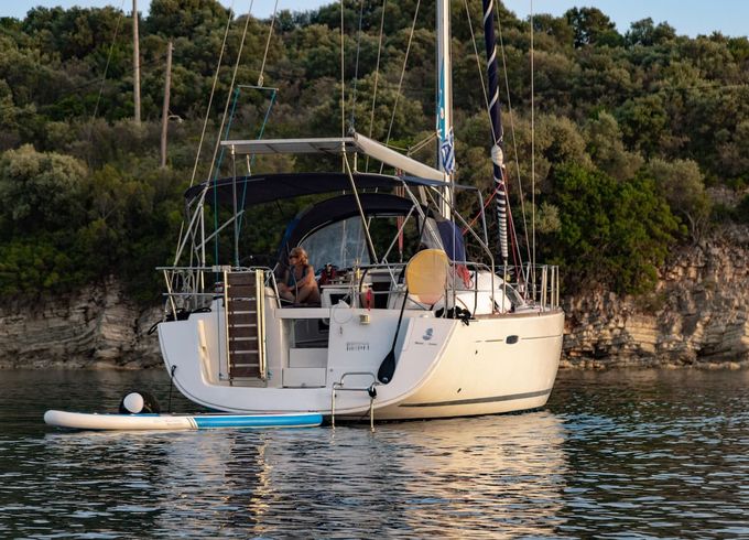Beneteau Oceanis 43