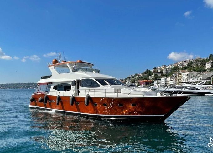 Custom Made Motoryacht