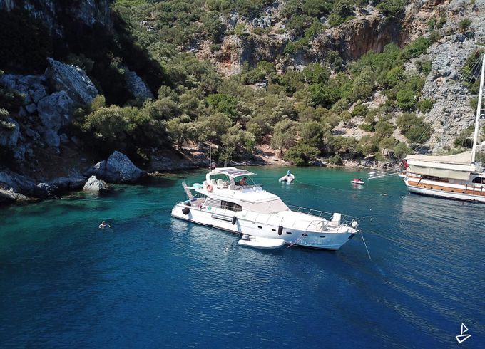 Custom Made Motoryacht