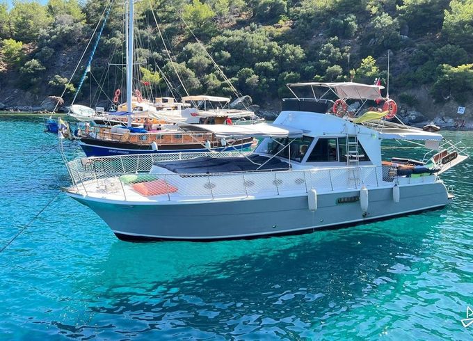 Custom Made Motoryacht