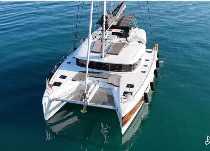 Lagoon 51