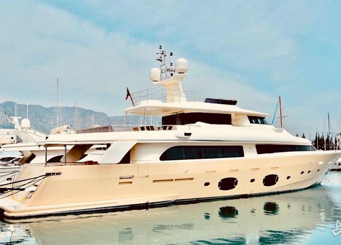Custom Made Motoryacht