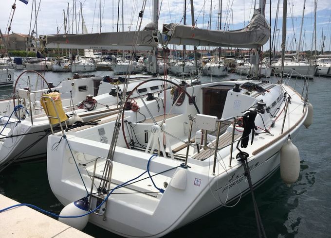 Beneteau First 35