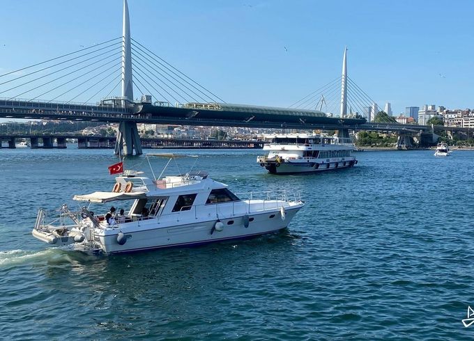 Custom Made Motoryacht