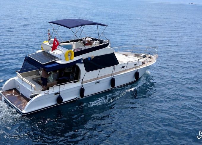 Custom Made Motoryacht