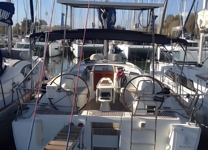 Beneteau Oceanis 43