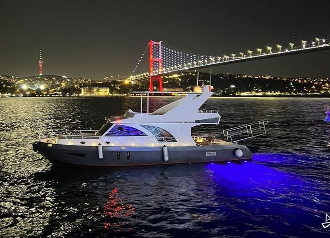 Custom Made Motoryacht