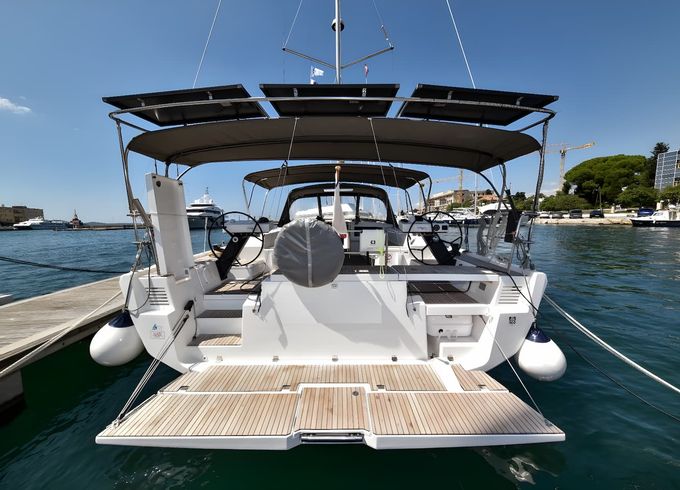 Dufour 470