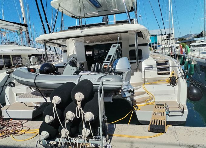 Lagoon 55