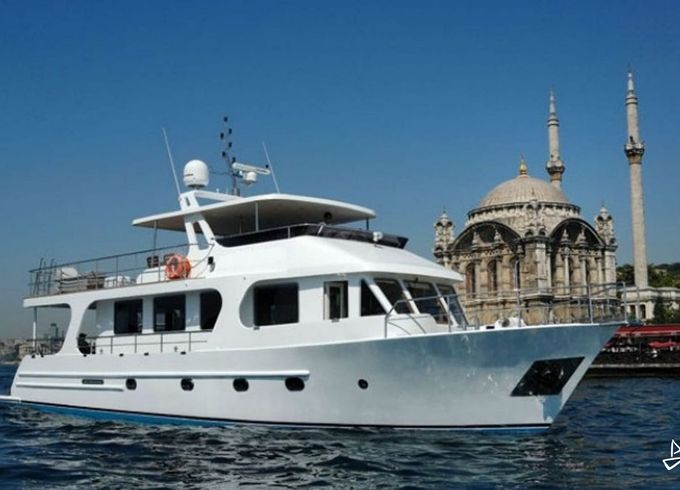 Custom Made Motoryacht