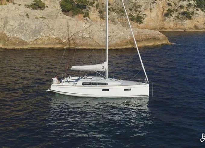Beneteau Oceanis 38.1