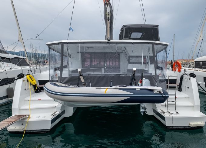 Fountaine Pajot Astrea 42
