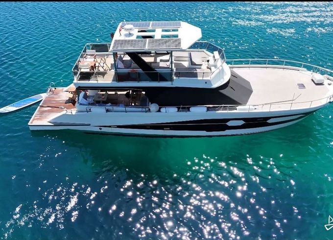 Custom Made Motoryacht