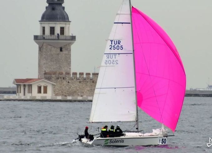 Beneteau Platu 25