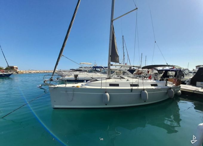 Bavaria 32