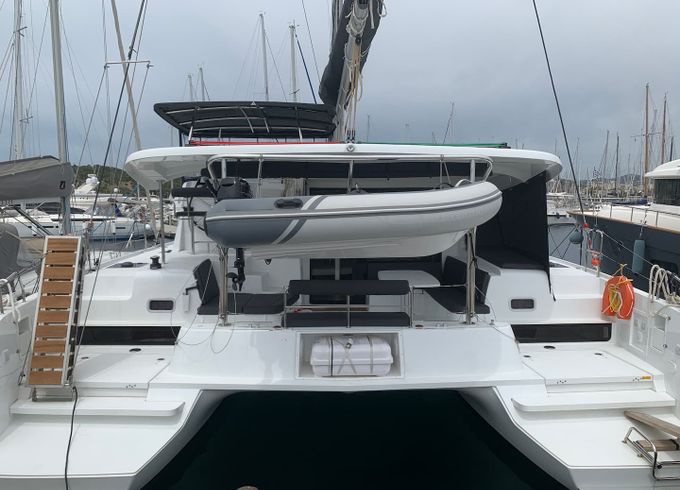 Lagoon 42