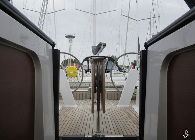 Hanse 418