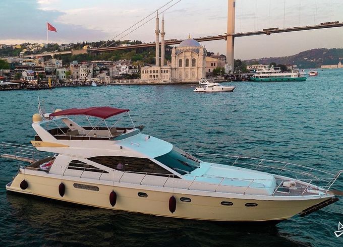 Custom Made Motoryacht