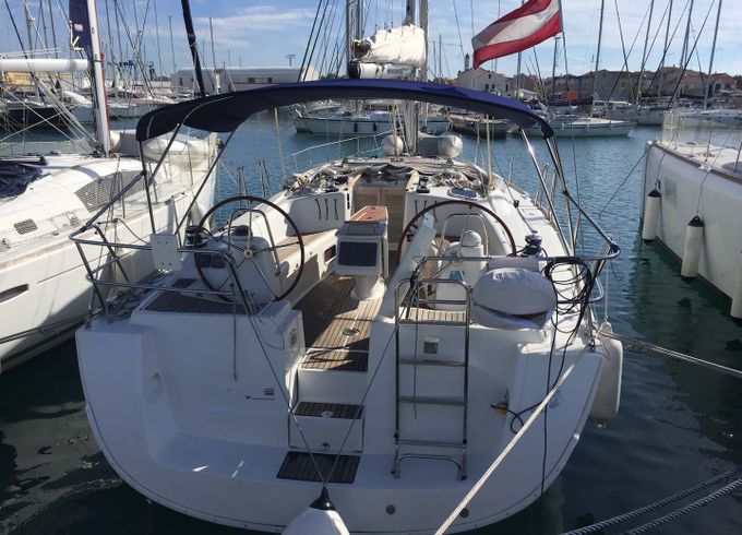 Beneteau Oceanis 43