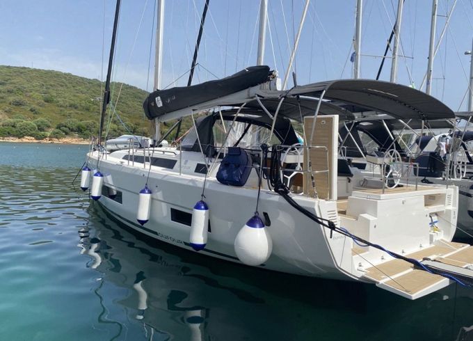 Dufour 470